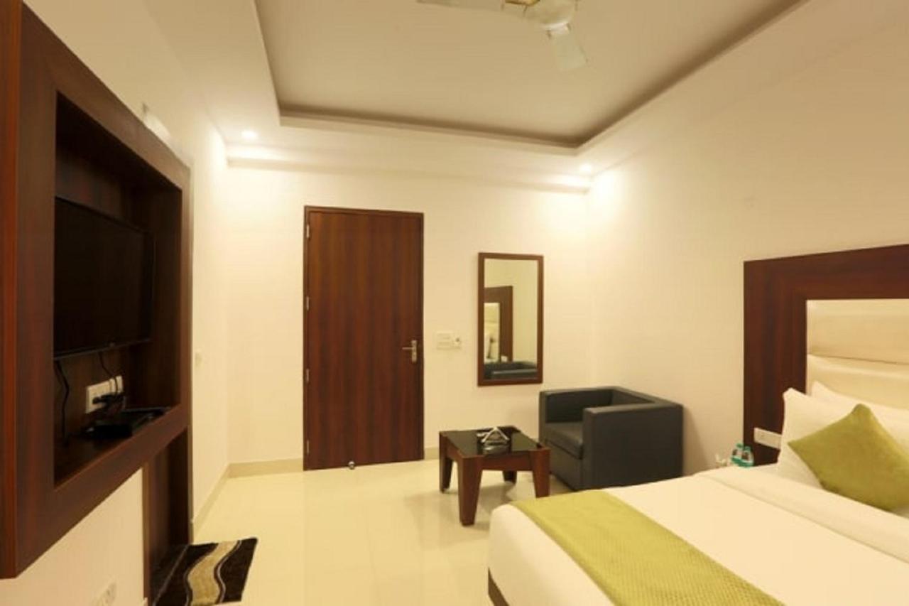 Hotel The Westend Green Νέο Δελχί Εξωτερικό φωτογραφία