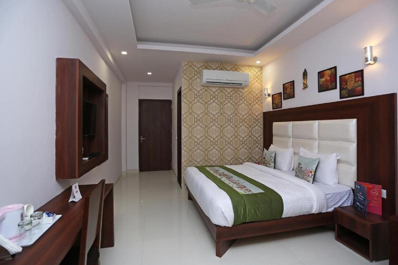 Hotel The Westend Green Νέο Δελχί Εξωτερικό φωτογραφία