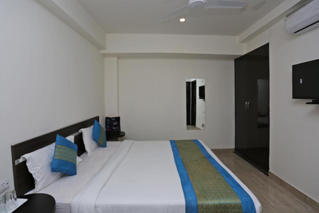 Hotel The Westend Green Νέο Δελχί Εξωτερικό φωτογραφία